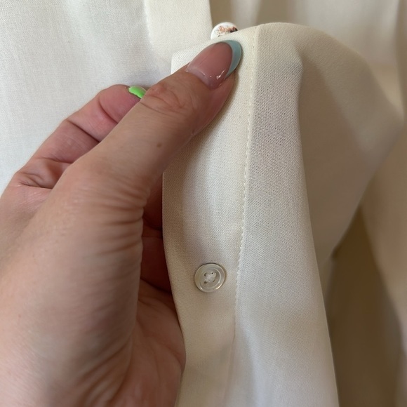 J. MCLAUGHLIN | Cream Dress Shirt Classic Collar Silk Button Down - Picture 6 of 12
